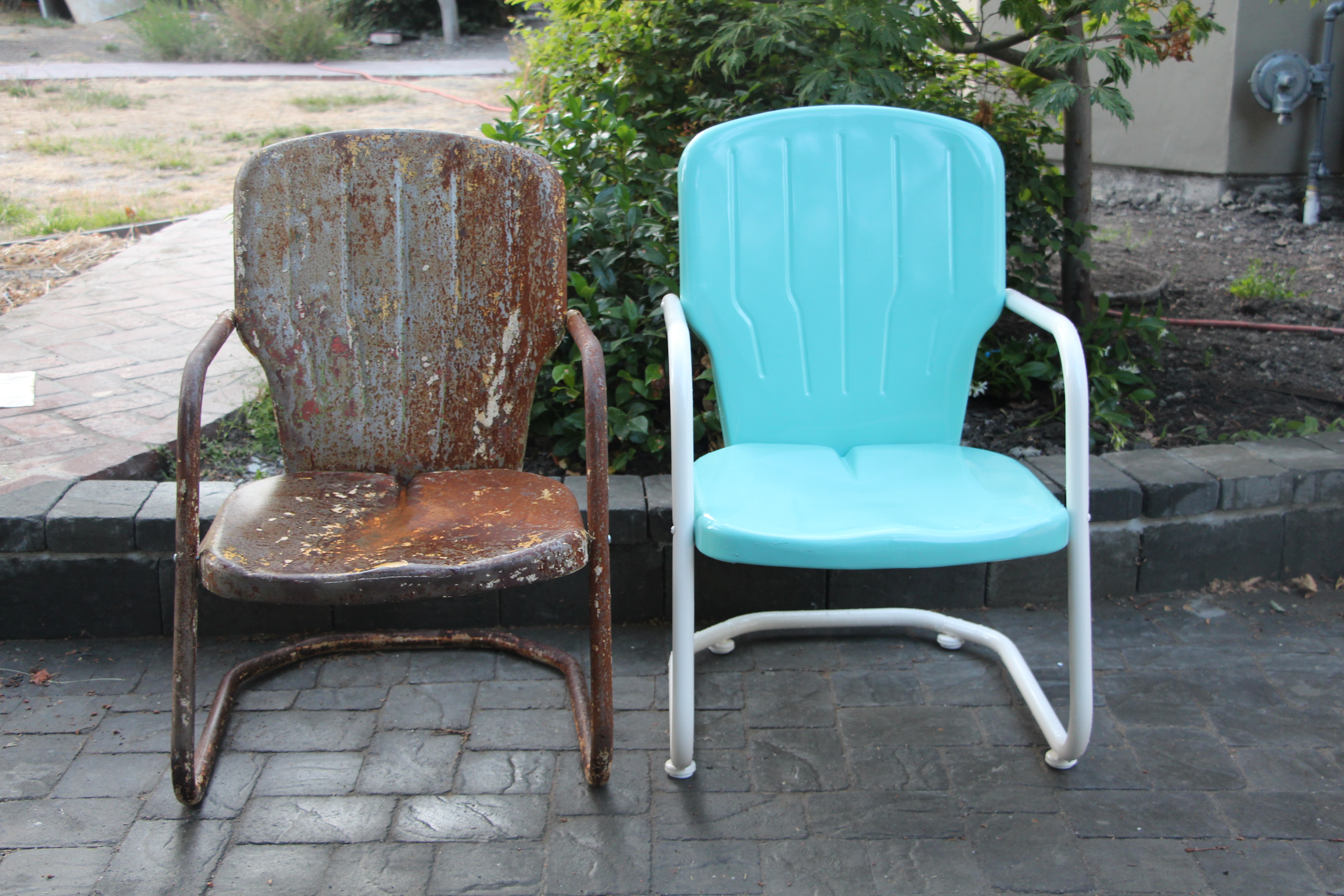 Home Patio Chair Care - Refinishing Iron Patio Furniture
